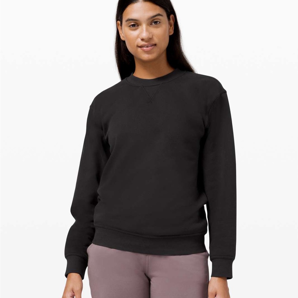 Lululemon All Yours Crew Neck Fleece in Black size 6